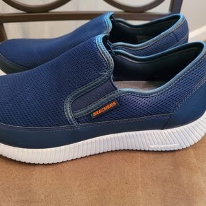 Sketchers Mens Slip On Loafers NEW 7.5